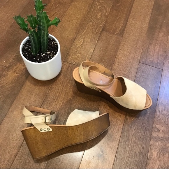 seychelles forward wooden wedge